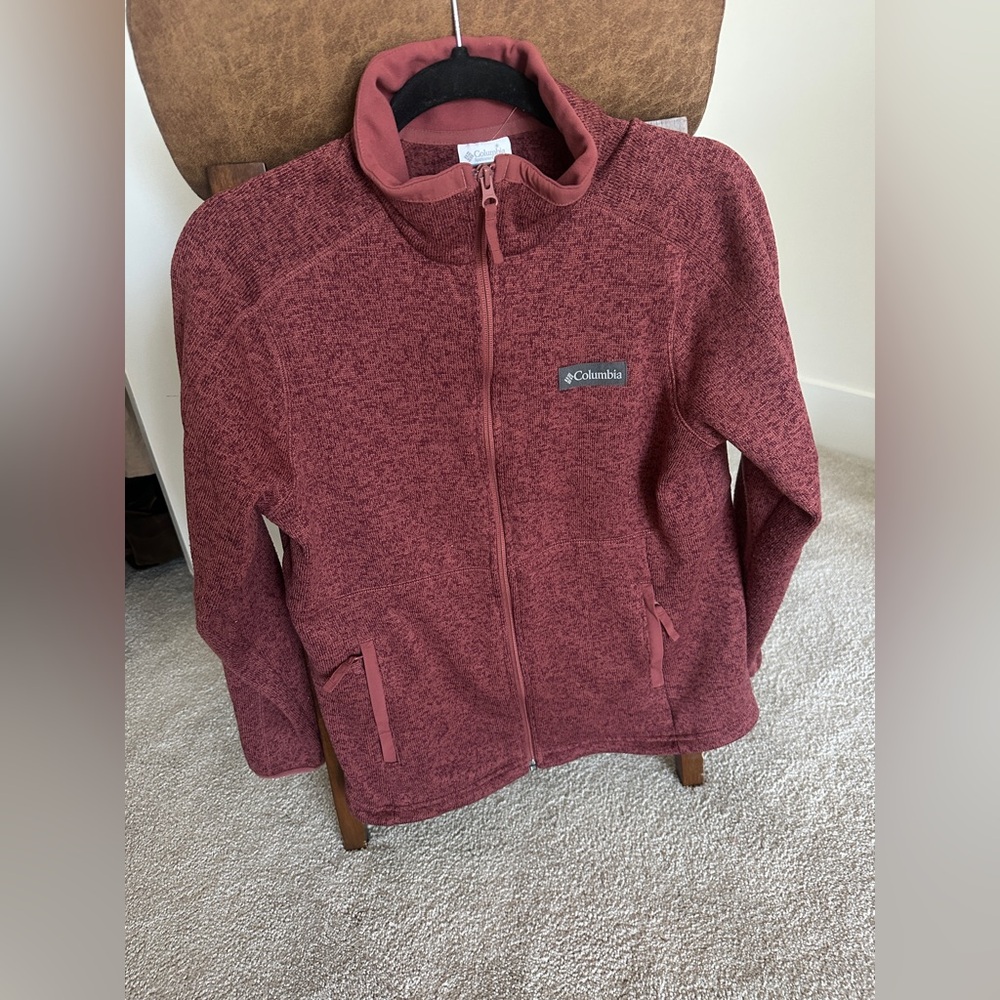 Columbia Burgundy Full Zip Fleece Jacket — Size Medium — Zip Pockets Cozy